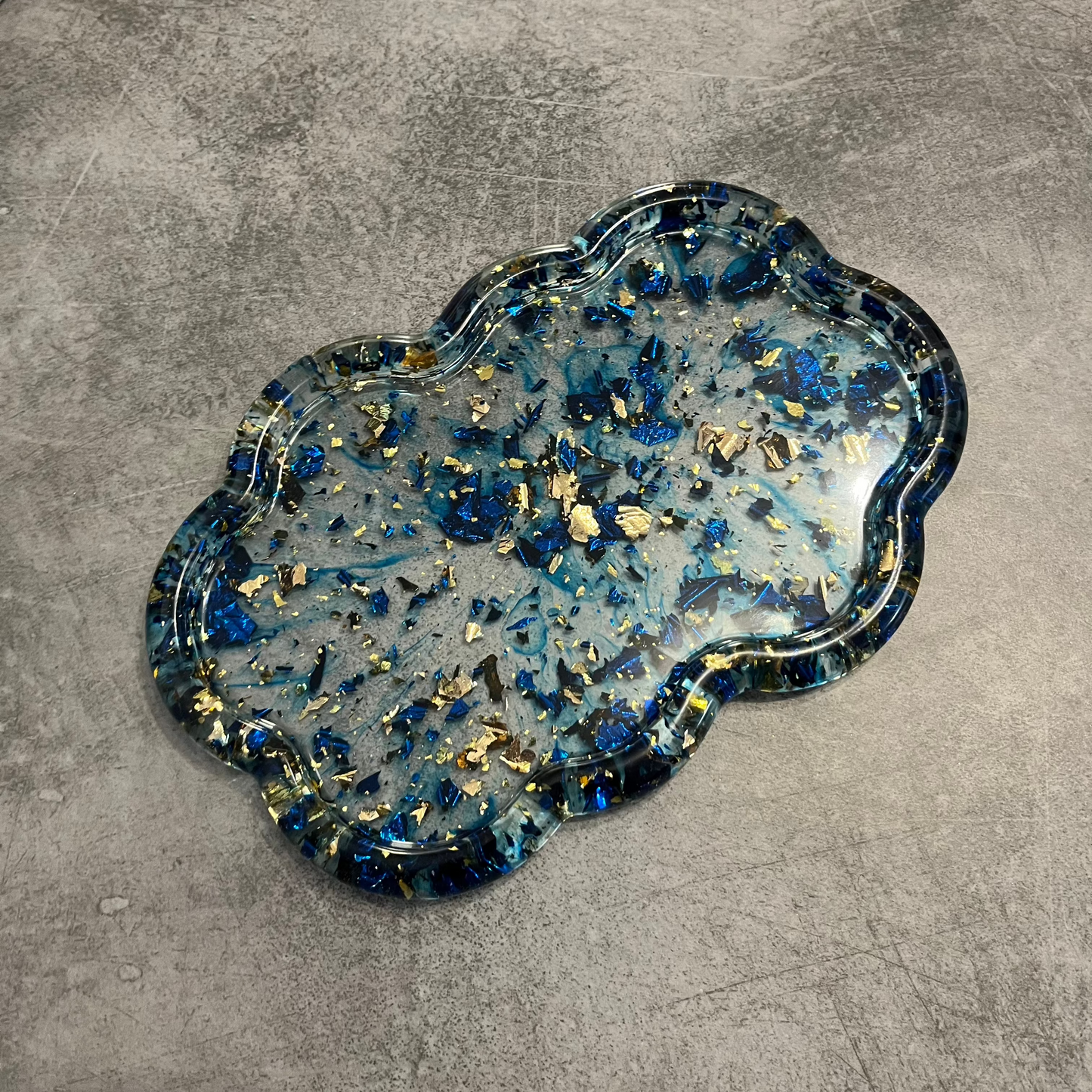 Grand plateau bleu et or