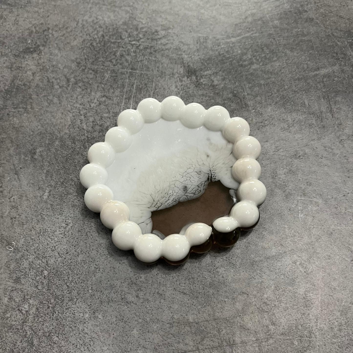 Vide poche fleur bulle marron et blanc